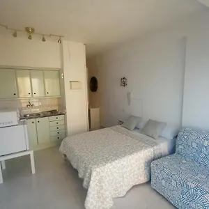 https://lovely-apartment-in-front-of-the-beach.es-andalucia.com